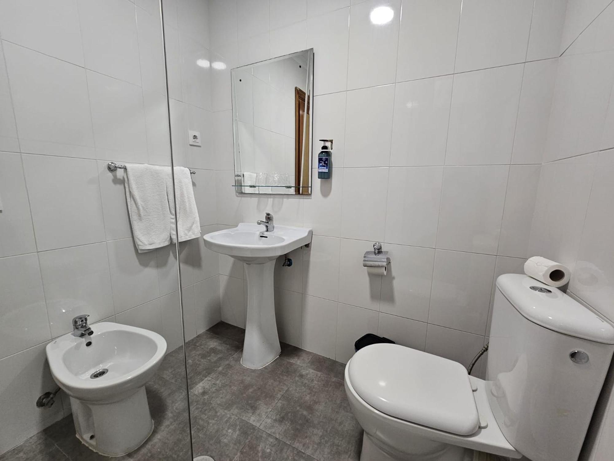 Hotel San Vicente - Centro Playa Conil De La Frontera Zewnętrze zdjęcie